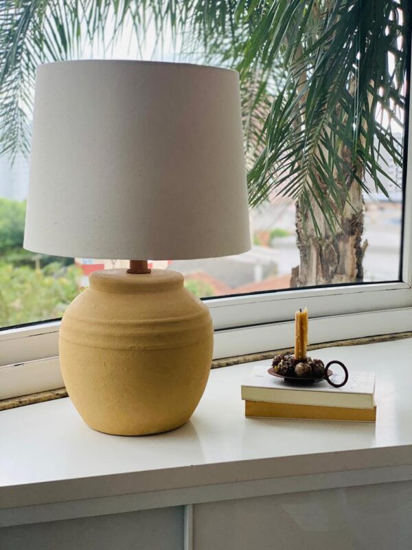 Grécia ocre com cúpula em linho semi-cônica