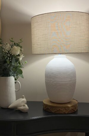 Ravena branco com cúpula cilíndrica em linho