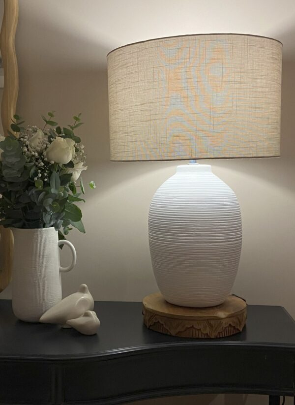 Ravena branco com cúpula cilíndrica em linho