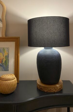 Ravena preto com cúpula cilíndrica preta